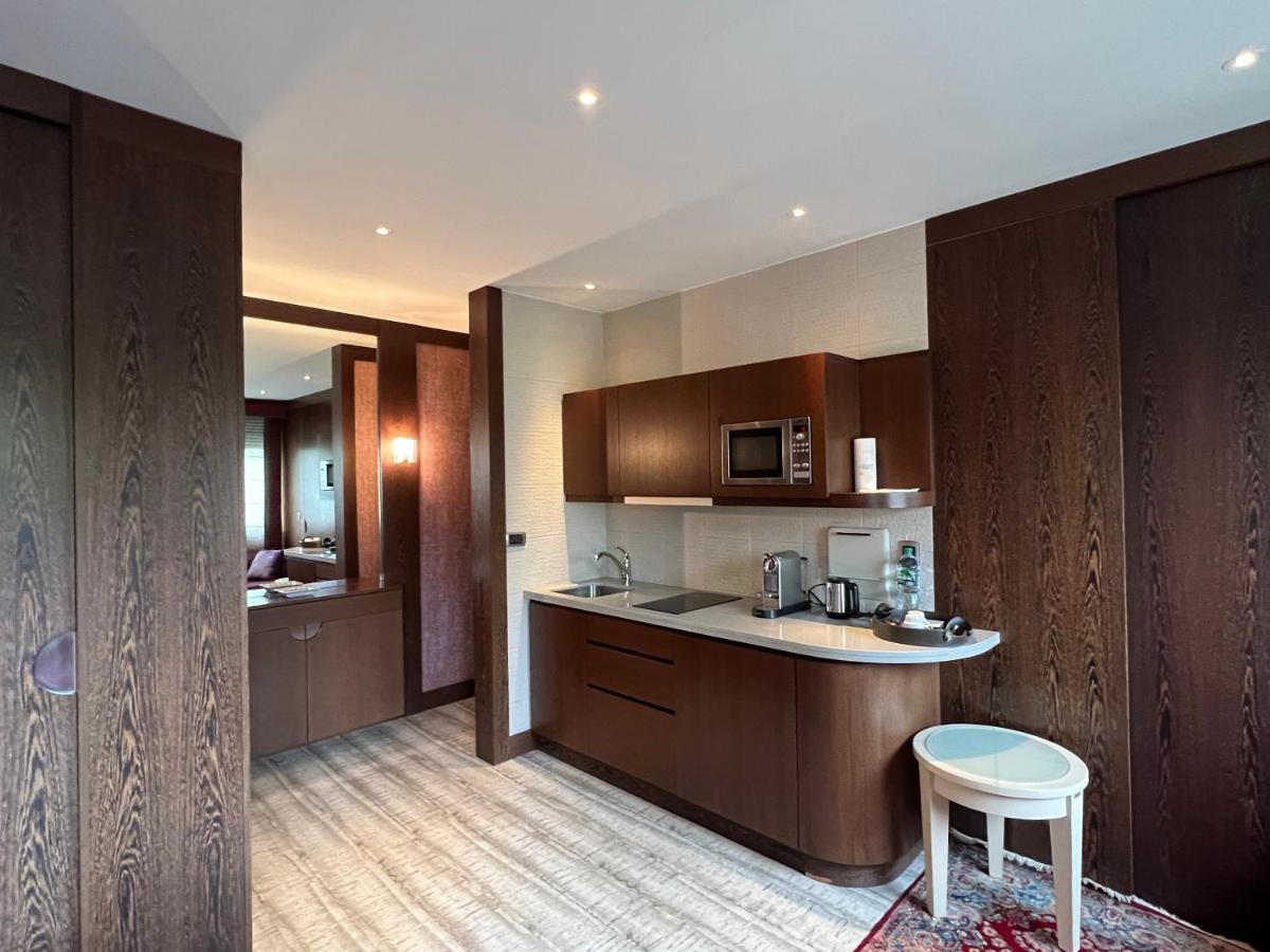 Studio Dans Le Quartier Luxe Neuilly-sur-Seine Ngoại thất bức ảnh